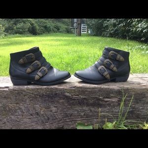 Girls buckle booties